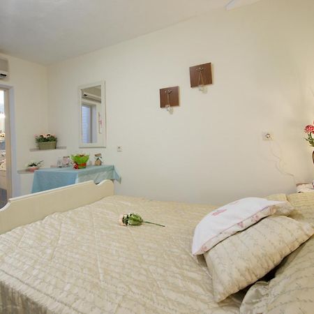 Erato Apartment In Argostoli エクステリア 写真