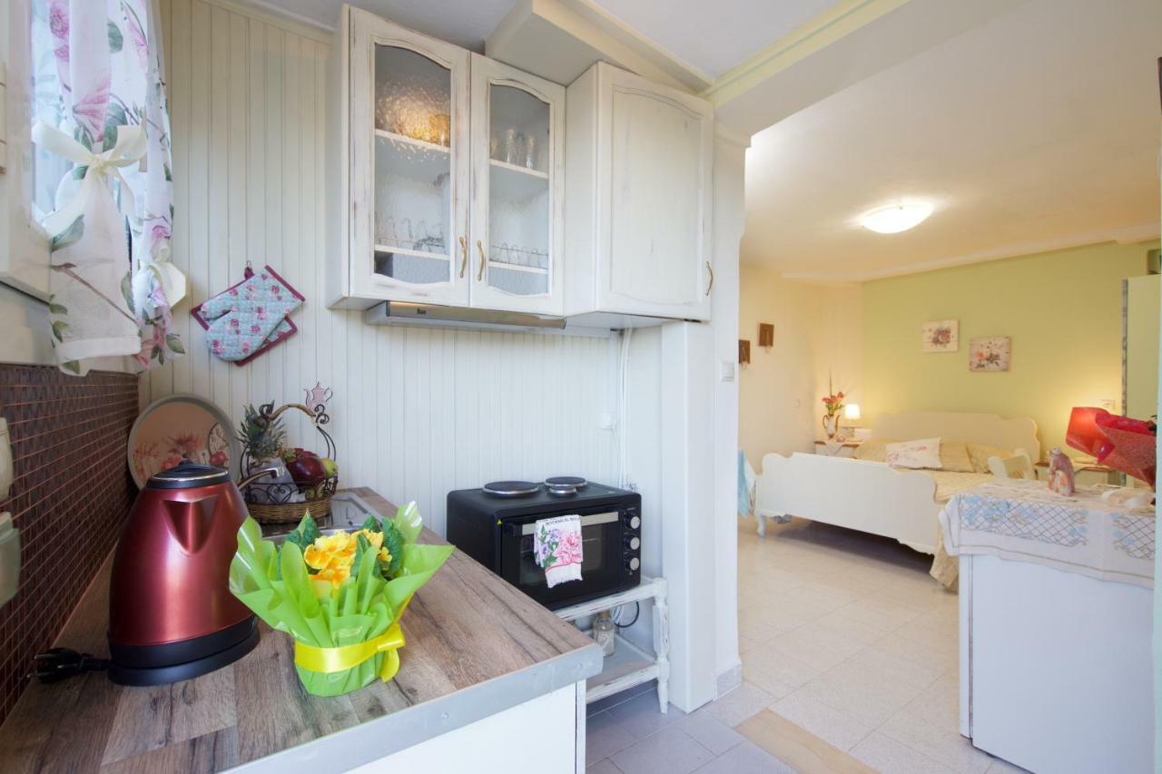 Erato Apartment In Argostoli エクステリア 写真