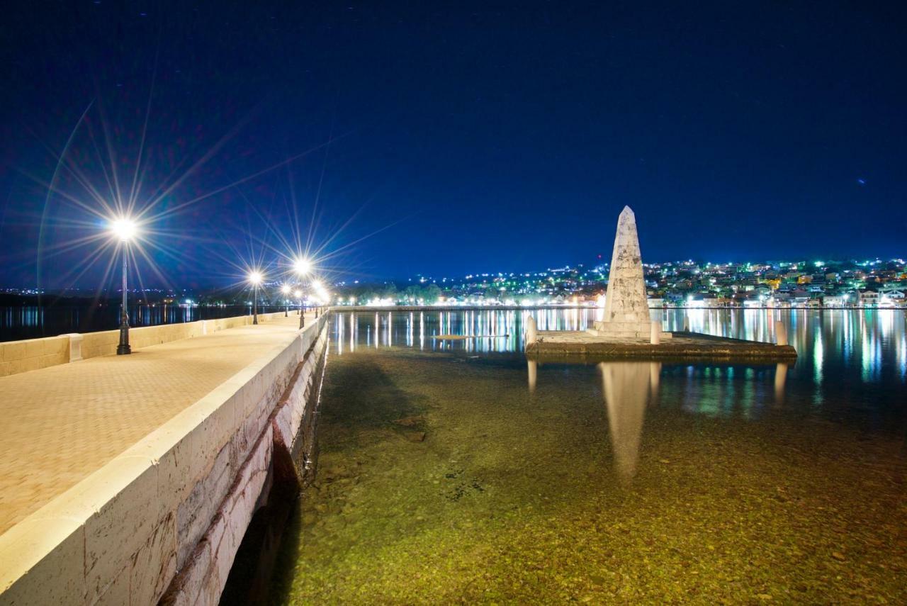 Erato Apartment In Argostoli エクステリア 写真